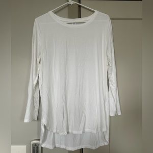 Large White Women’s Old Navy Top
